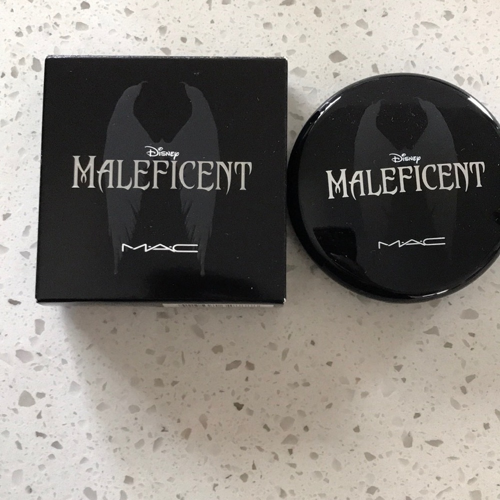 MAC Disney’s Maleficent Powder